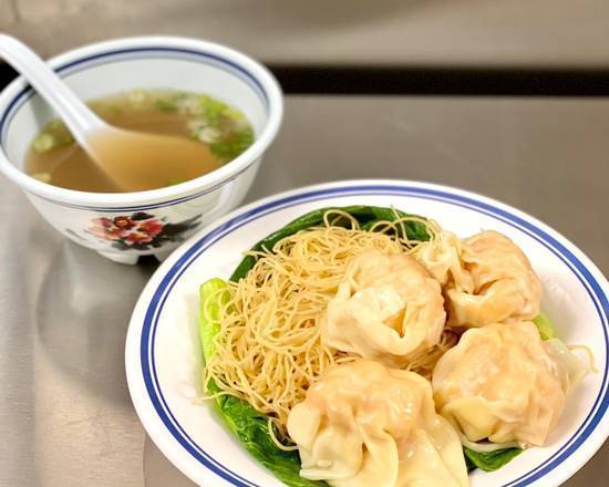 Shrimp Wonton Lo Mein 雲吞撈麵